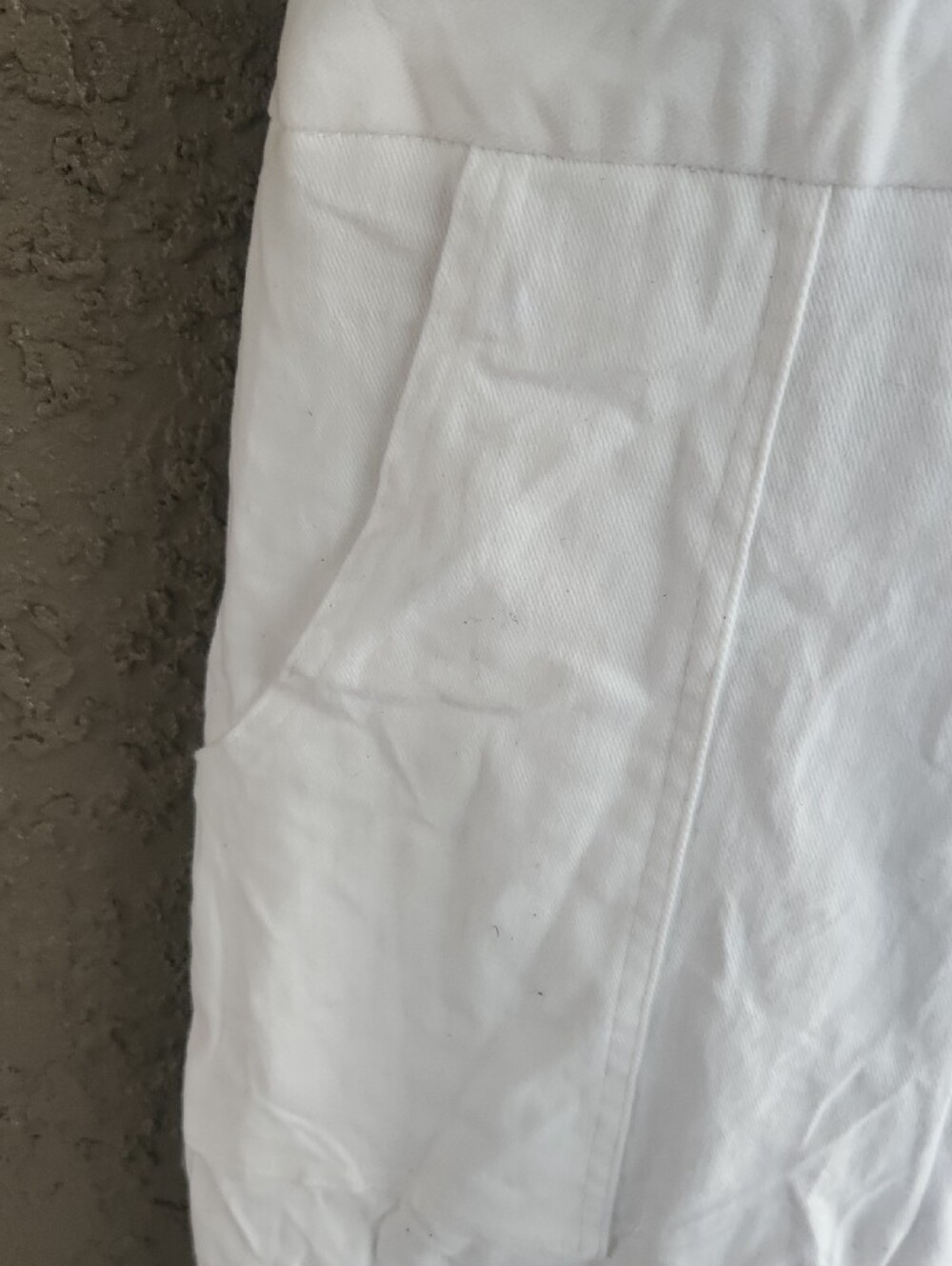 VICI Jumpsuit White Ruffle Open Back - Picture 5 of 11